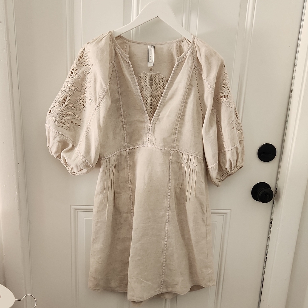 Elegant Cream Dress with Lace Sleeves